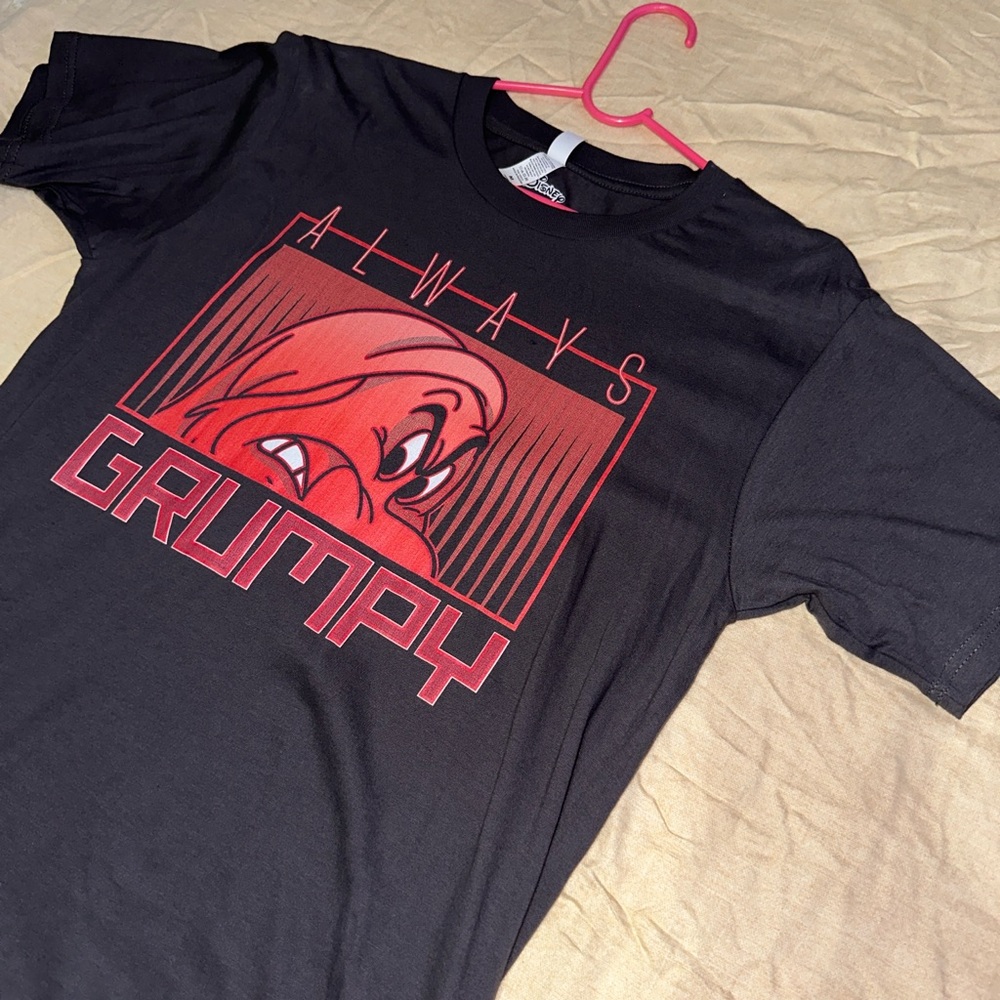 Men Graphic Disney Shirt “Grumpy” (size M) (NEW)